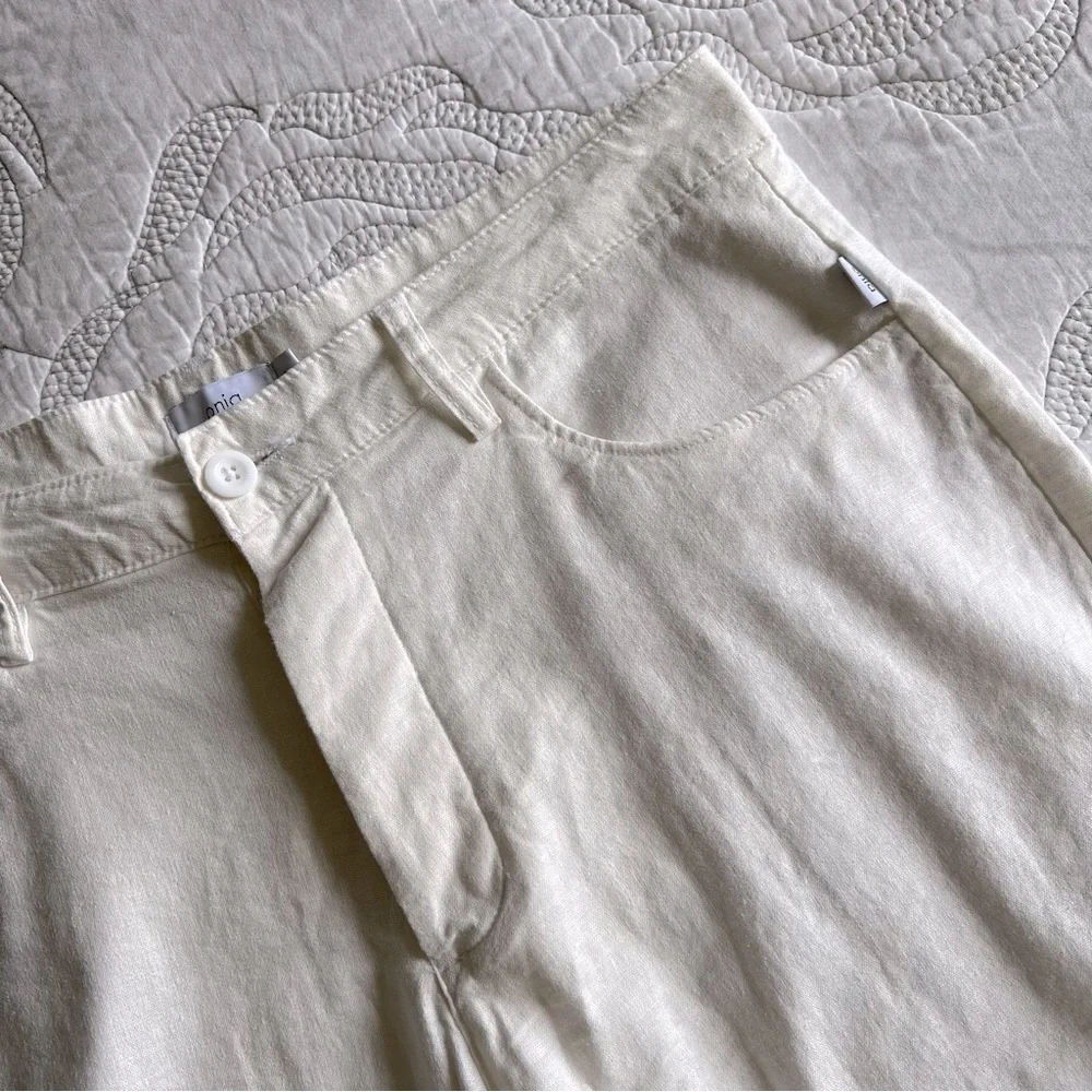 Onia White Flat Front Men’s Shorts